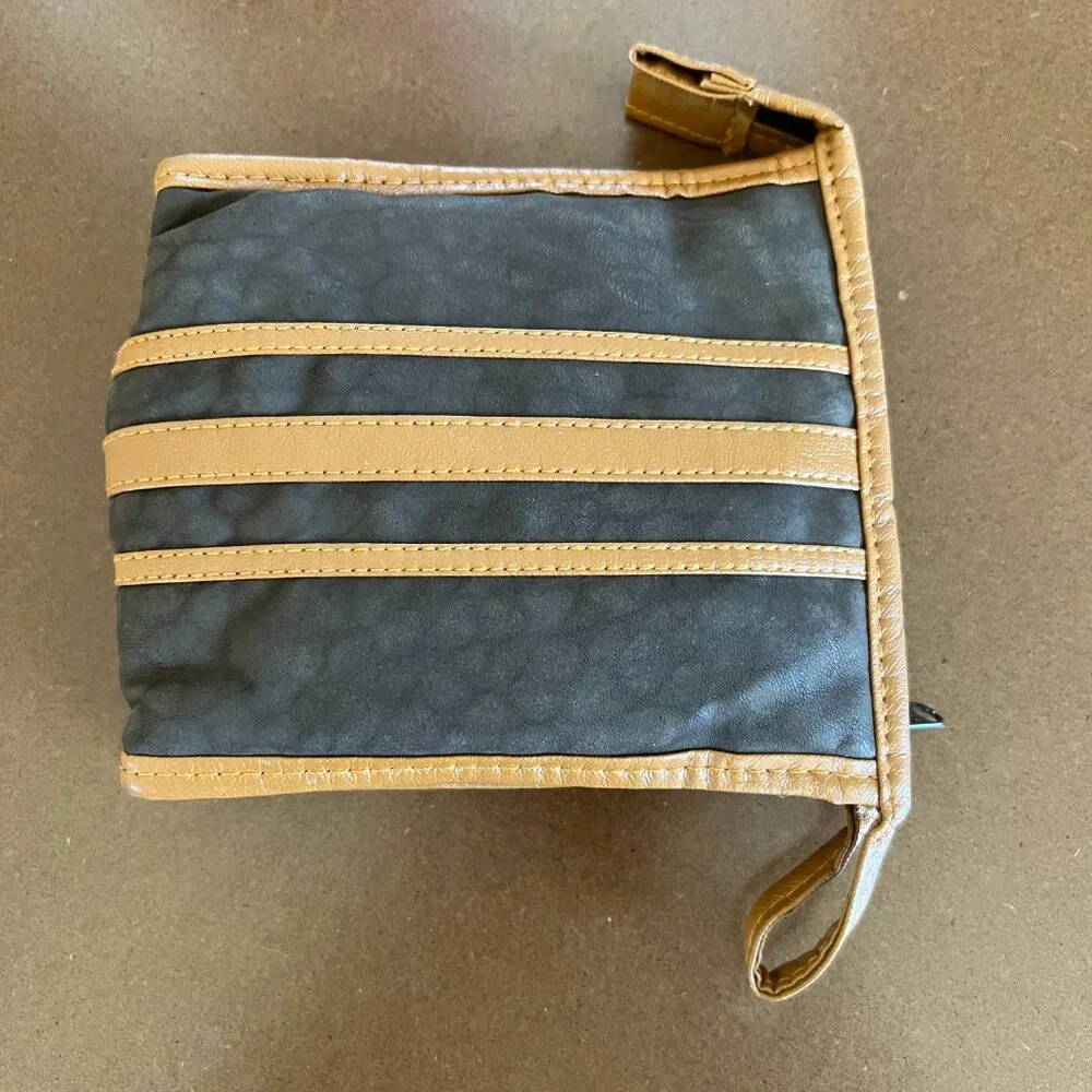 Vintage PAN AM Leather First Class Passenger Flight Amenities Travel Bag NEW